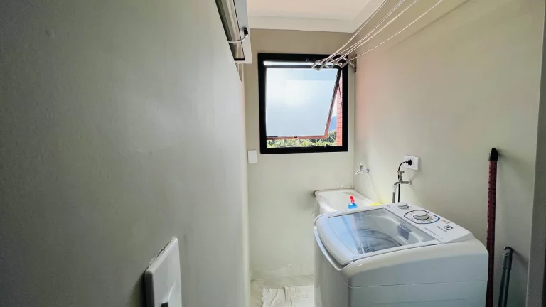 Imagem Apartamento decorado à venda na Riviera modulo 6 com vista para serra.