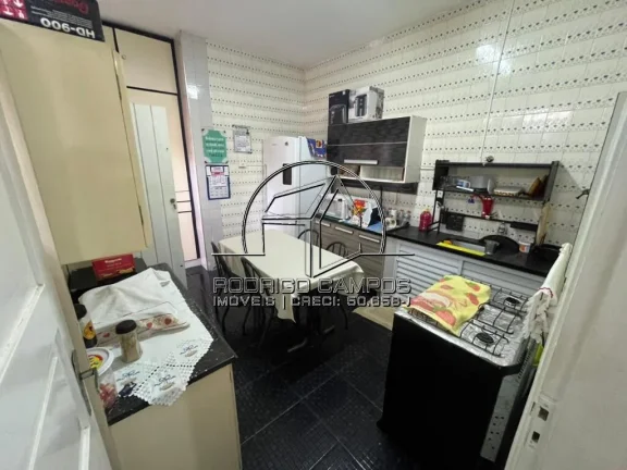 Imagem Espaçosa Casa Semi Isolada 3 Quartos no Campo da Aviação, Praia Grande