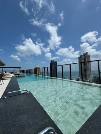 A 5ª Avenida Imóveis selecionou essa unidade imperdível no ALIVE CORREDOR DA VITÓRIA: Studios com 26,74m2 de área privativa c/ varanda, alto vista mar