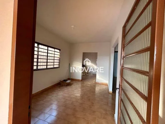Imagem Casa com 3 dormitórios à venda, 160 m² por R$ 350.000,00 - Setor Social - Itumbiara/GO