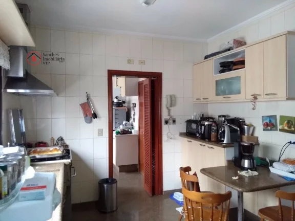 Imagem APARTAMENTO A VENDA NO TATUAPÉ COM 4 SUITES, 4 VAGAS DE GARAGEM + DEPÓSITO. VARANDA COM CHURRASQUEIRA A CARVÃO. SUPER PRIVATIVO, 1 POR ANDAR.