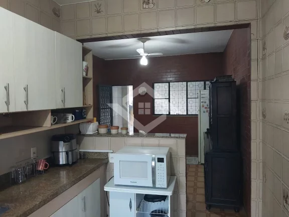 Imagem Casa duplex com 5 quartos, área externa, terreno 250 m². Campo Grande
