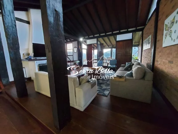 Imagem Casa com 5 dormitórios à venda, 500 m² por R$ 1.350.000,00 - Golfe - Teresópolis/RJ