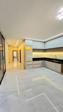 Imagem Casa Alto Padrão à venda no bairro Setor Faiçalville, com 200m² construídos, 3 suítes, completa em armários