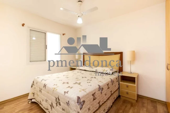 Imagem Apartamento á venda em Pinheiros com 3 quartos ( 1 suíte ) e 2 vagas, 93m²