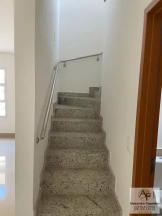 Imagem Sobrado em Condomínio para Venda em Aparecida de Goiânia, Vila Maria, 3 dormitórios, 3 suítes, 4 banheiros, 4 vagas