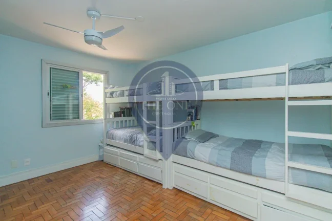 Imagem Apartamento à venda em Cerqueira César, São Paulo-SP: 3 quartos, 1 suíte, 2 banheiros, 1 vaga, 154m². Venha conferir!