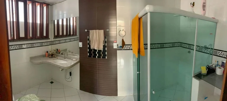 Imagem Casa de Alto Padrão na Atalaia - 4 Quartos, Piscina e Espaço de Churrasqueira - Imperdível!