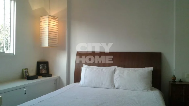 Imagem Apartamento com 117m2, 3 dormitórios ( 1 suíte ), 3 banheiros e 2 vagas na garagem. Apartamento re...