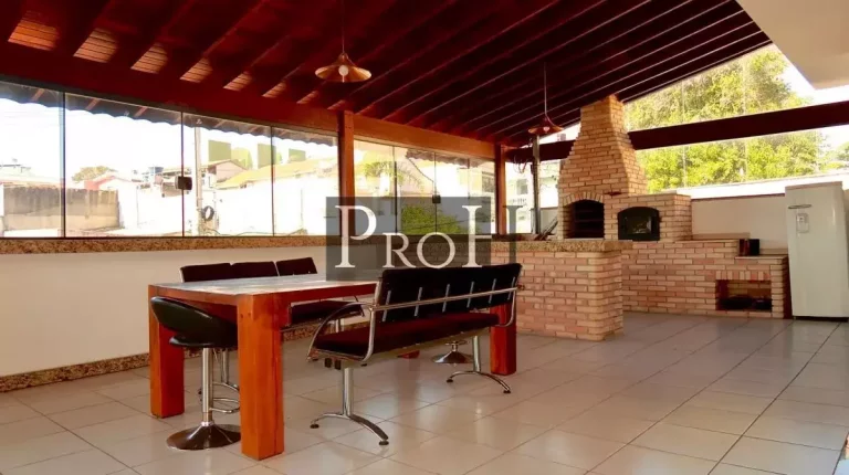 Imagem Sobrado com 3 Quartos à Venda, 700 m² em Utinga - Santo André