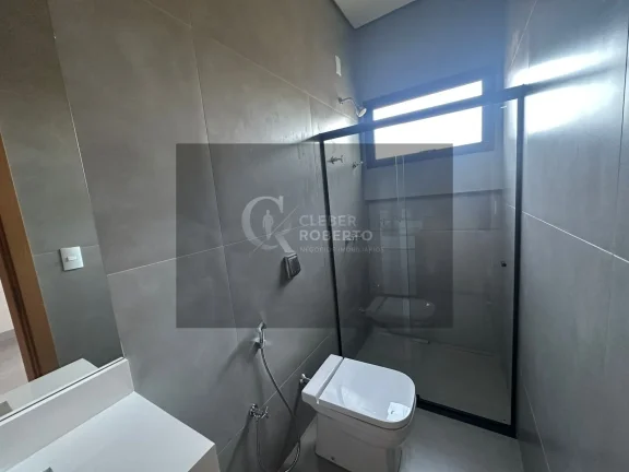 Imagem Casa nova com 3 suítes e área de lazer completa no Portal Aroeira