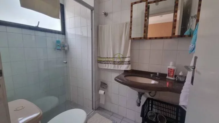 Imagem Cobertura, apenas 500 metros da praia, com vista da praia e do morro