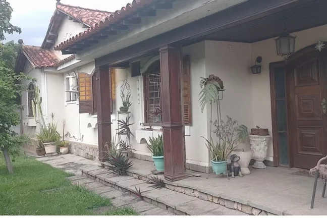 Imagem Casa com 4 quartos para venda em Campo Grande
