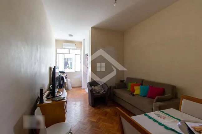 Imagem Apartamento de 2 Quartos para Venda em Botafogo com 70 m²