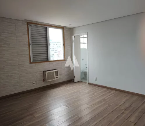 Imagem Apartamento Residencial à venda com 3 suítes, Vista para o mar e Pé na areia no bairro Itararé em São Vicente/SP