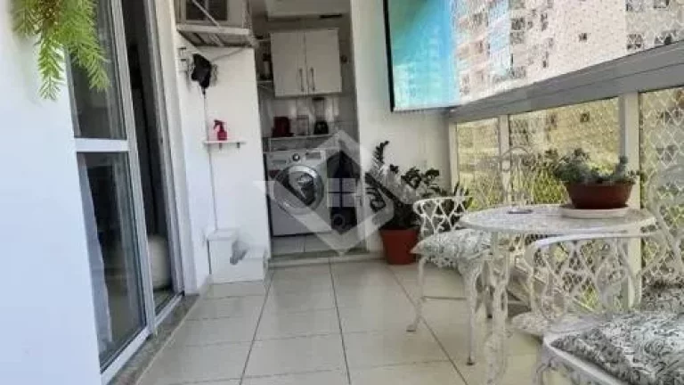 Imagem Apartamento de 3 Quartos para Venda na Barra da Tijuca com 77 m²