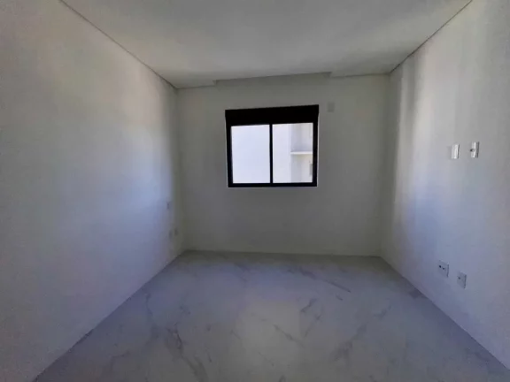 Imagem Apartamento sem mobilia com 3 dormitórios sendo 3 suítes e 3 vagas de garagem em Balneário Camboriú
