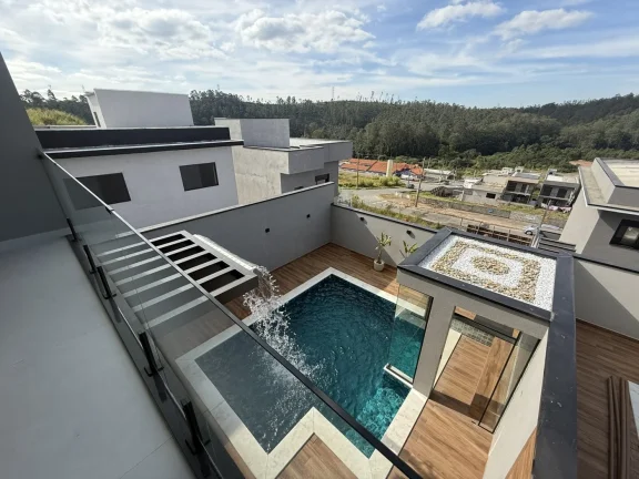 Imagem Linda Casa de 3 Suítes, Sauna, Piscina, Cascata Deslumbrante