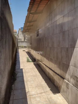 Imagem Casa com 431 m² de terreno em Cardoso Continuação, Aparecida de Goiânia/GO
