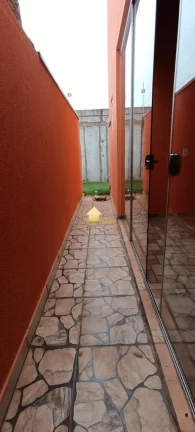 Imagem Casa 2Quartos Sendo 1 Suite Condomínio Rio Manso Jardim Imperial