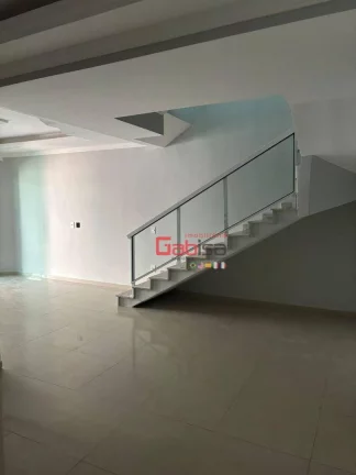 Imagem Casa com 4 dormitórios à venda, 220 m² por R$ 795.000,00 - Nova São Pedro - São Pedro da Aldeia/RJ
