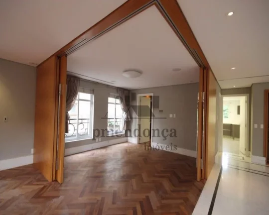 Imagem Apartamento Duplex em Higienópolis, 347m²