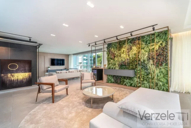 Imagem Frente ao Mar para Venda em Balneário Camboriú / SC no bairro Pioneiros