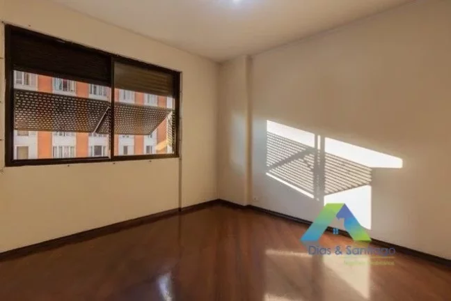 Imagem VILA MARIANA Apartamento 125 metros, 3 dormitórios, 1 vaga a 900 metros da estação do metro VILA MARIANA, ótimo VALOR !!!