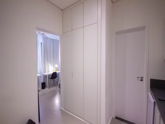 Apartamento para alugar com 1 dormitório para estudantes na Avenida Duque de Caxias - Santa Cecília