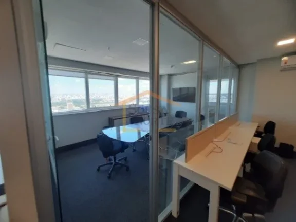 Imagem Salão Comercial, composto por 4 salas, sendo 3 unificadas totalizando 153m² e outra ao lado, no me...