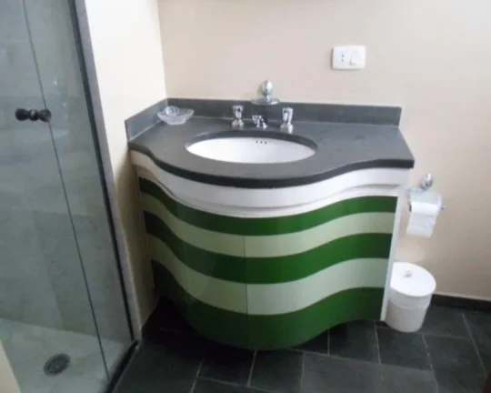 Imagem Apartamento à venda no Guarujá na Praia das Pitangueiras.