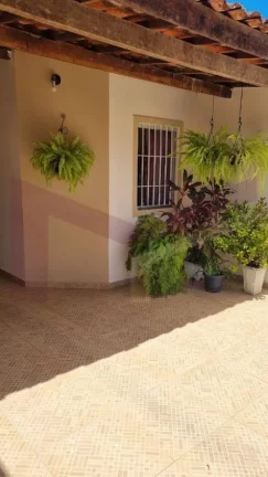 Imagem CASA COM 03 QUARTOS NA MANGABEIRA