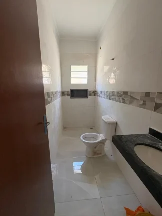 Imagem Casa para Venda em Itanhaém, Tupy, 2 dormitórios, 1 suíte, 1 banheiro, 2 vagas