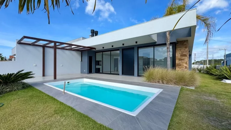 Imagem Casa à venda, com 3 quartos, 200m²