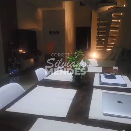 Imagem Lindo sobrado com 3 dorms (1 suíte) e piscina no condomínio Villágio Wanel