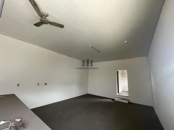 Loja 120m2 em excelente ponto comercial no