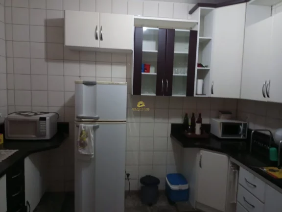 Imagem Casa em Condomínio a 500m do Mar na Praia do Morro: Seu Refúgio Perfeito!
Descubra o prazer de viv...