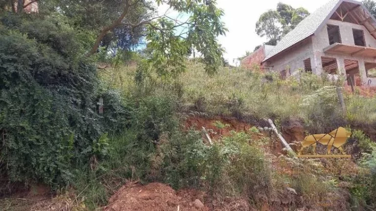 Imagem Terreno à venda, 668 m² - V Cristina - Campos do Jordão/São Paulo