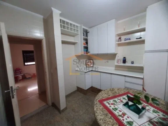 Imagem Apartamento com 210m², 4 dormitórios sendo 2 suítes, todos com armários. Possui sala para dois a...