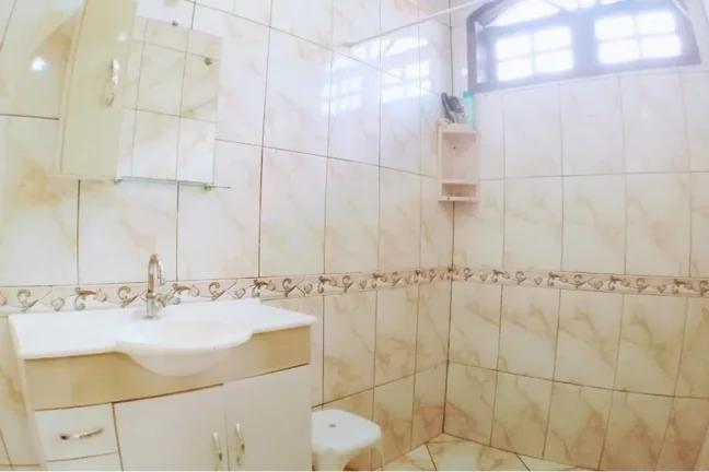 Imagem "Aluguel Casa Comercial: 403m² na Taquara, RJ"