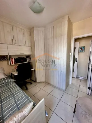 Imagem Apartamento 2 dormitórios, sala, cozinha com armários, área de serviço,1 vaga de garagem. 50m²....