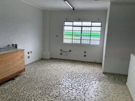 Imagem Sala comercial com um banheiro para alugar na Aviação!