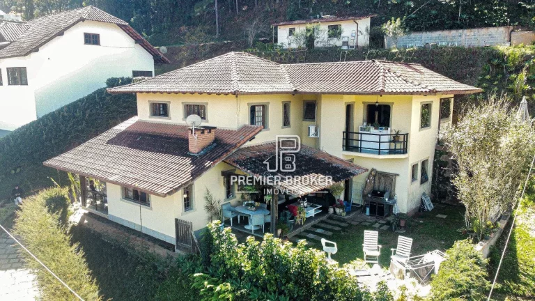 Imagem Casa à venda, 270 m² por R$ 1.250.000,00 - Parque do Imbui - Teresópolis/RJ