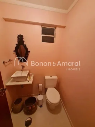 Imagem Casa Térrea à Venda na Vila Nogueira ? Campinas/SP

Excelente oportunidade para quem busca confort...
