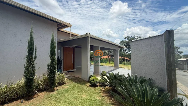 Imagem Casa com 3 dormitórios à venda, 213 m² por R$ 1.240.000 - Campo das Azaléias - Lagoa Santa/MG