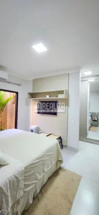 Imagem Casa com 3 suítes no Condomínio Estância dos Ipês em Uberaba