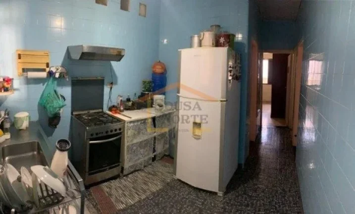Imagem Casa com 300m² de área construída, 3 dormitórios amplos e arejados, sala para 2 ambientes, 3 ban...