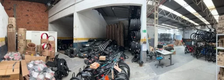 Imagem Galpão para alugar, 520 m² por R$ 9.763,00/mês - Vila Costa - Suzano/SP