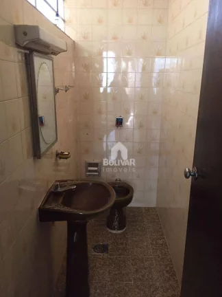Imagem Casa com 3 dormitórios à venda, 180 m² - Setor Central - Itumbiara/GO