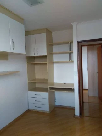 Imagem Apartamento com 3 dormitórios para alugar, 68 m² por R$ 1.942,00/mês - Jardim do Estádio - Santo André/SP